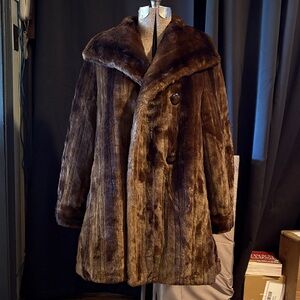 Jones New York Elegant Brown Fur Coat